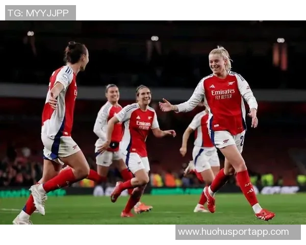 女足欧冠首轮精彩纷呈巴萨大胜拜仁皇马轻取罗马阿森纳遭里昂逆转 女足欧冠首轮精彩纷呈巴萨大胜拜仁皇马轻取罗马阿森纳遭里昂逆转