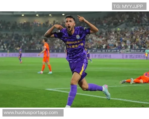 苏莱成为2003年后出生球员中第五位赛季进球20助攻10的优秀球员