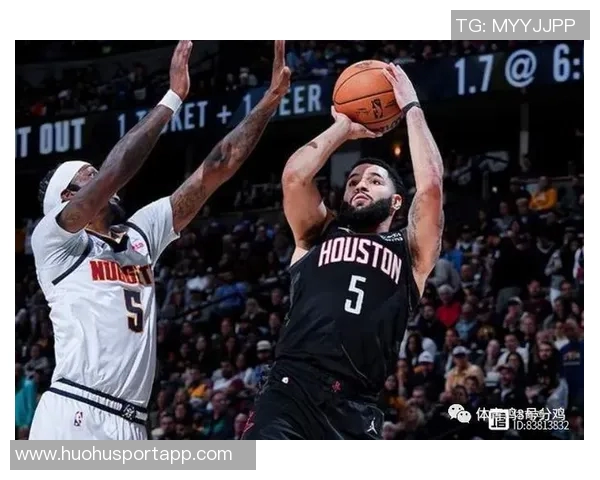 小卡表现低迷9投仅3中全场仅得10分正负值惨淡25