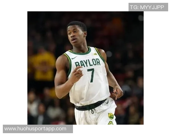 76人新星埃奇库姆表现出色15投6中斩获15分6篮板8助攻3抢断1盖帽