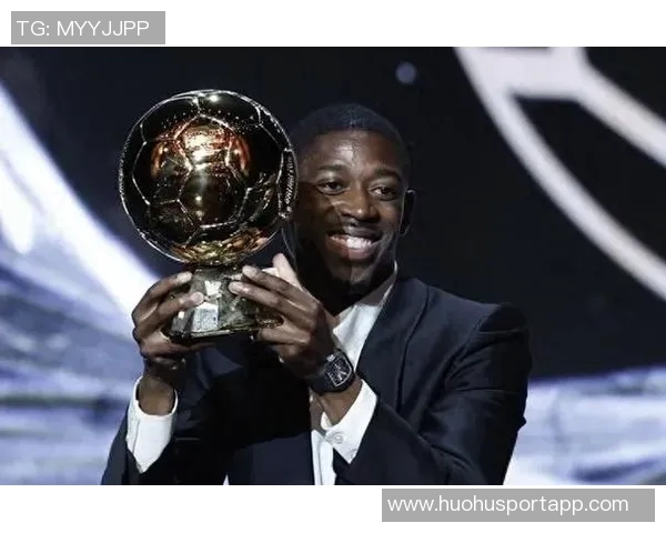 登贝莱荣归故里埃夫勒市展现金球奖荣耀回顾成长之路